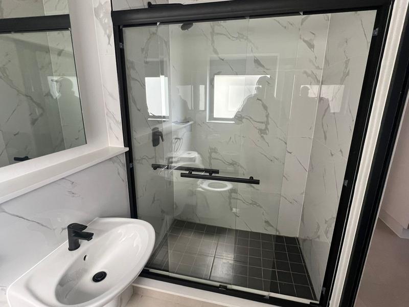 To Let 1 Bedroom Property for Rent in Richwood Western Cape